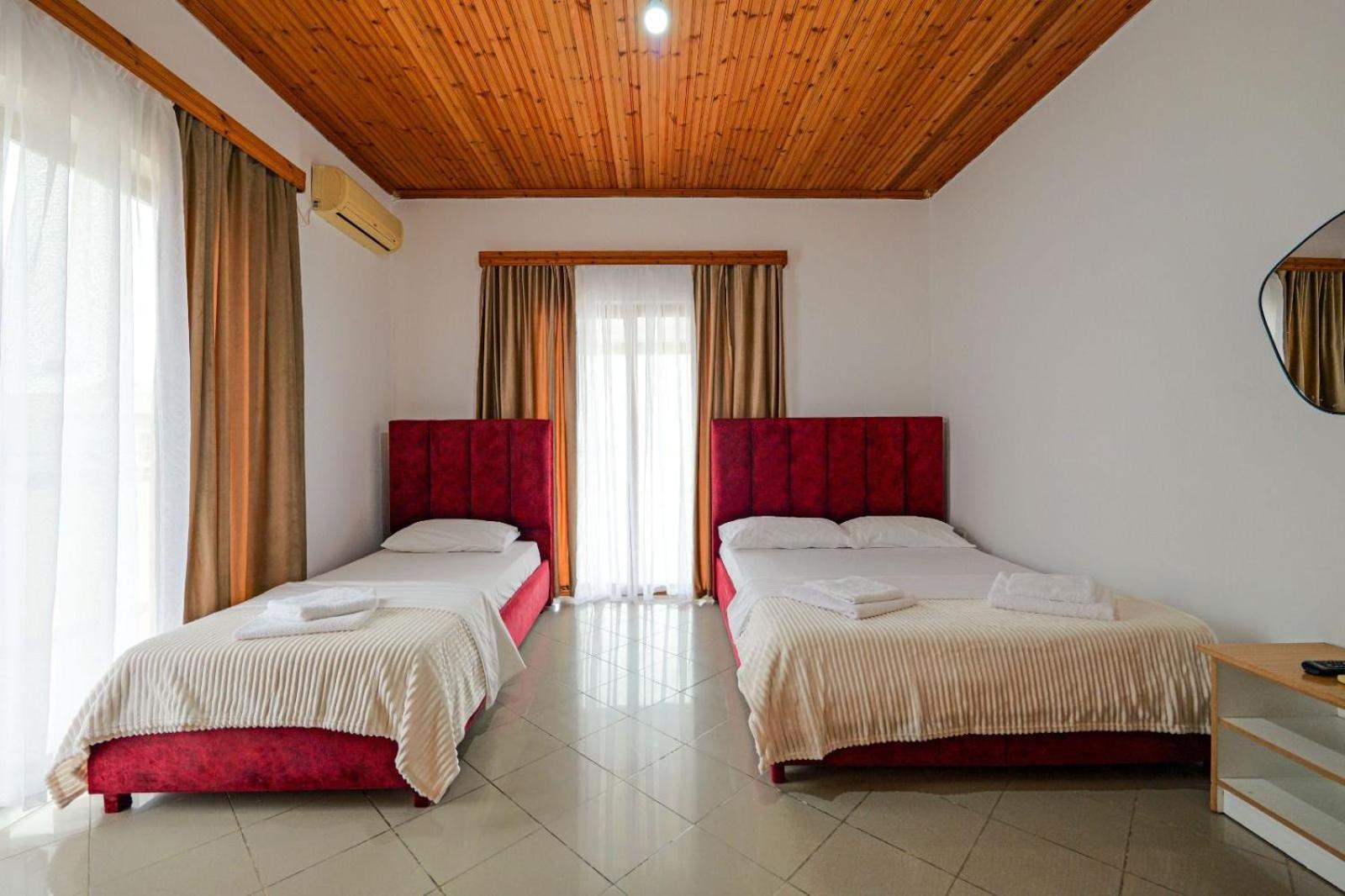 Hotel Eden Saranda Dış mekan fotoğraf