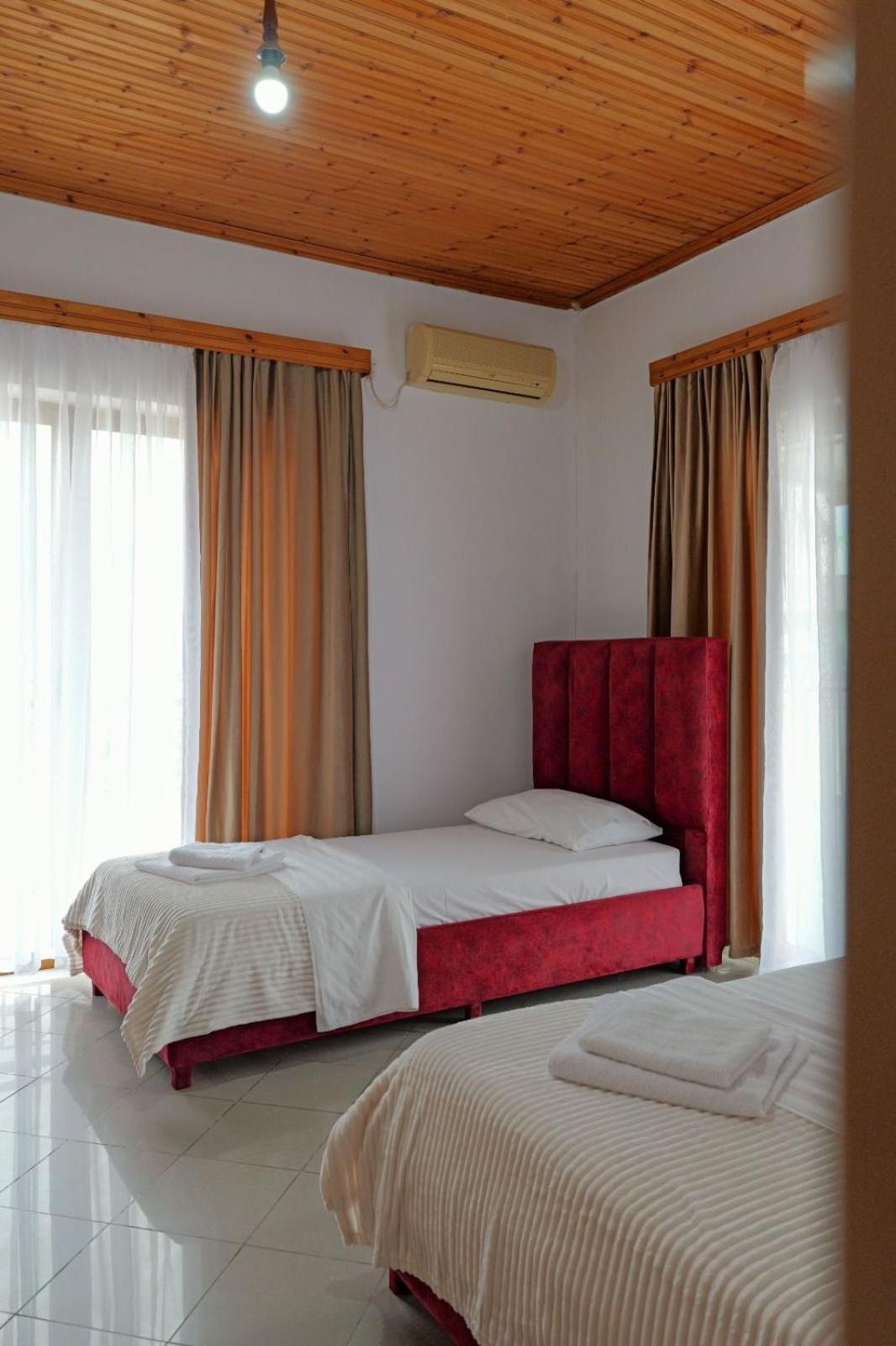 Hotel Eden Saranda Dış mekan fotoğraf